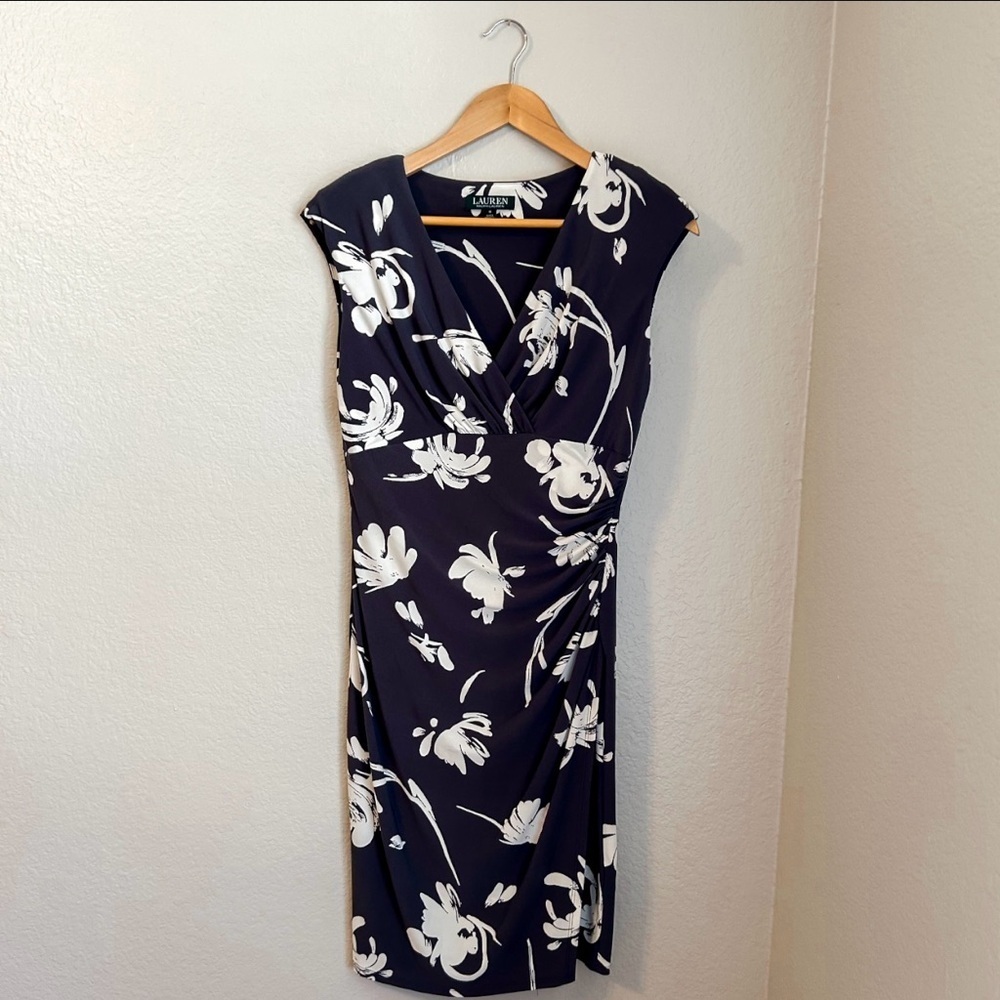 NWT Lauren Ralph Lauren Gray & White Floral Midi Faux Wrap Dress Women’s Size 6